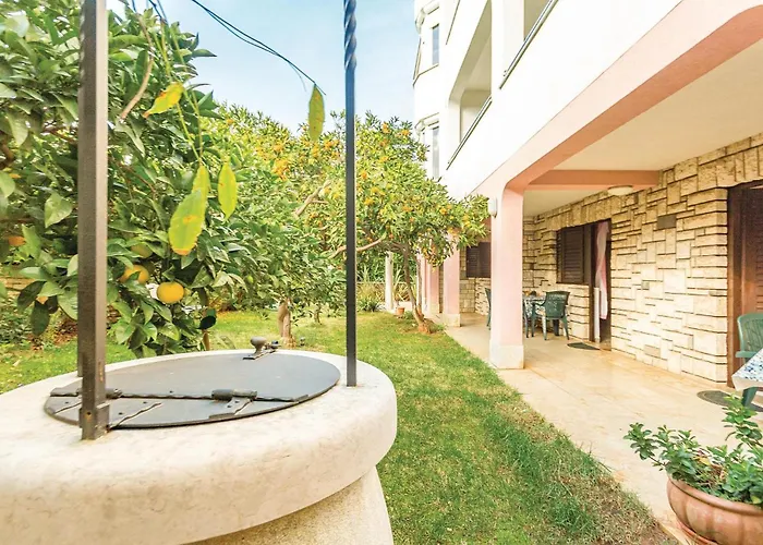 2 Bedroom Lovely In Pula