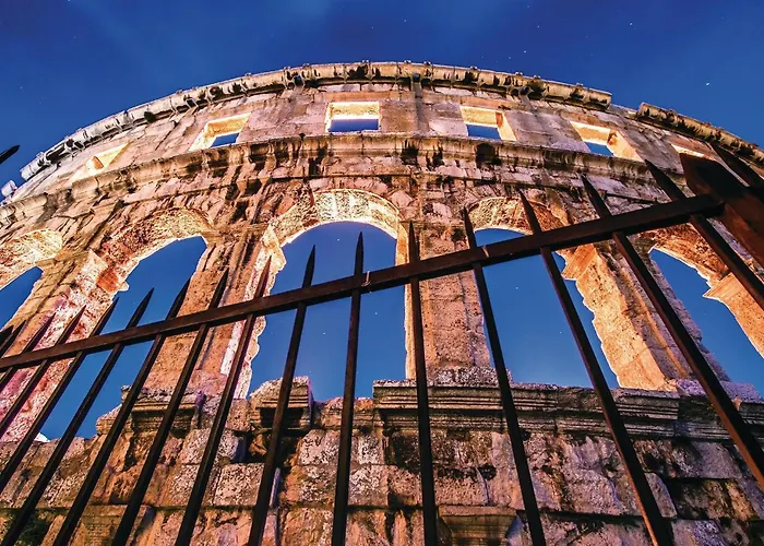 2 Bedroom Lovely In Apartman Pula