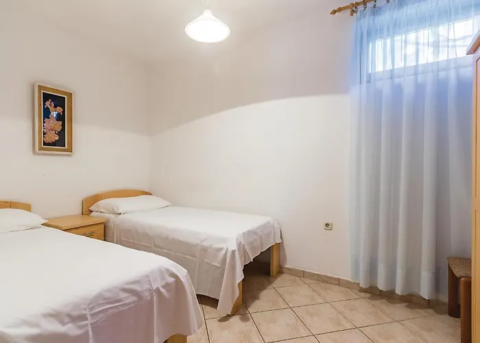 Apartman 2 Bedroom Lovely In