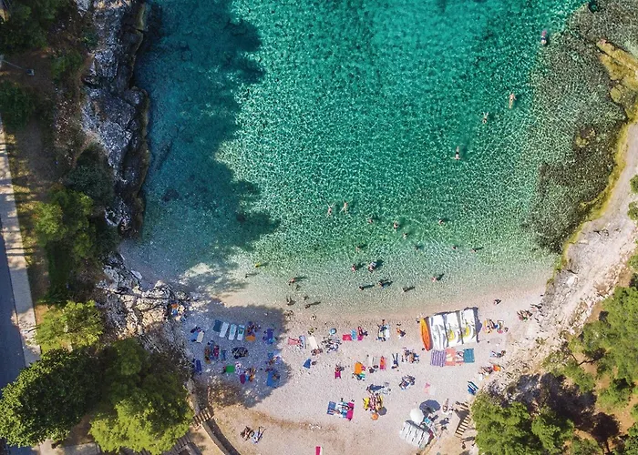 Apartman 2 Bedroom Lovely In *